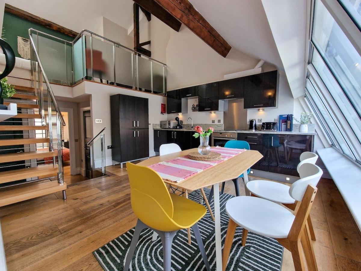 Luxury Piccadilly Duplex Flat By City Superhost Manchester Bagian luar foto